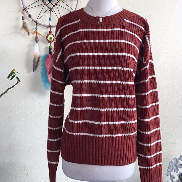 Burnt Orange 🍊 Sweater - Picture 3 of 7